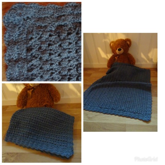 Kolasj blått babyteppe