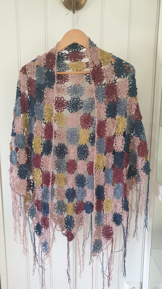 Bilde av sjal med mange farger